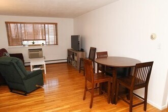 171 South St, Unit 1 in Boston, MA - Building Photo - Building Photo