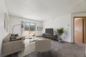 Champlin Drive & Elmcreek in Champlin, MN - Building Photo - Building Photo