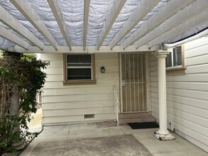 2313 247th St, Unit 2313-11cottage in Lomita, CA - Building Photo - Building Photo