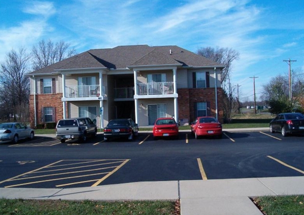 Mills Crossing in Salem, IL - Foto de edificio