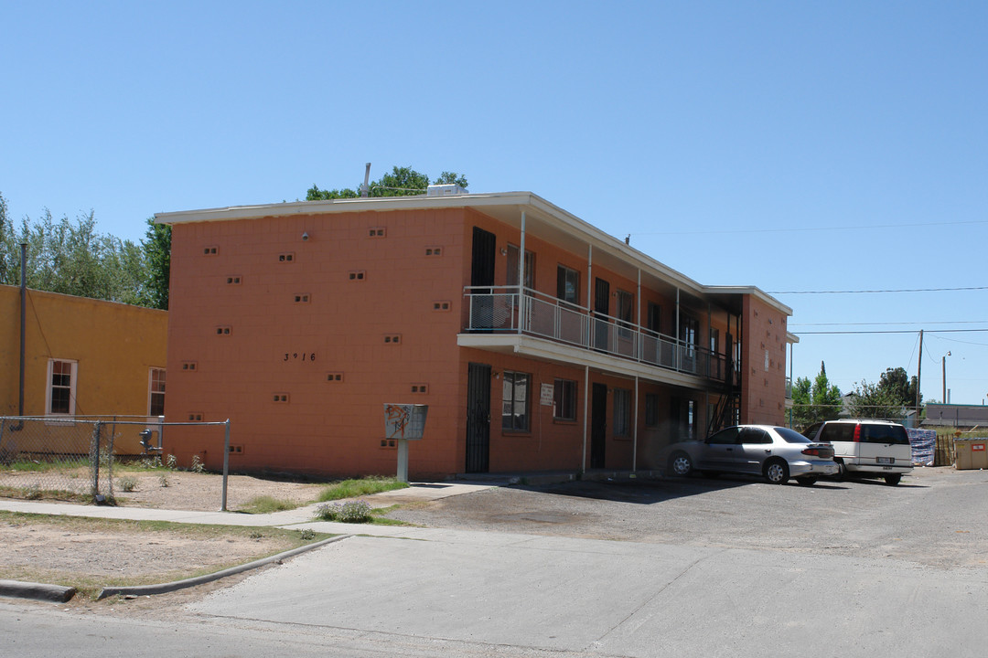 3216 Rivera Ave in El Paso, TX - Building Photo