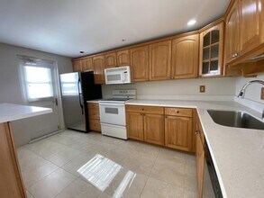 2200 NE 33rd Ave in Fort Lauderdale, FL - Foto de edificio - Building Photo