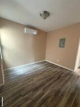 172 N Main St, Unit 3 in Paterson, NJ - Foto de edificio - Building Photo