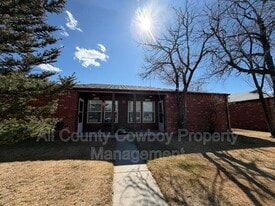 1145 W Leisher Rd in Cheyenne, WY - Building Photo