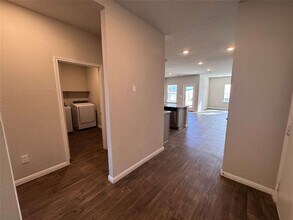 19621 Ann Richards Ave in Manor, TX - Building Photo - Building Photo