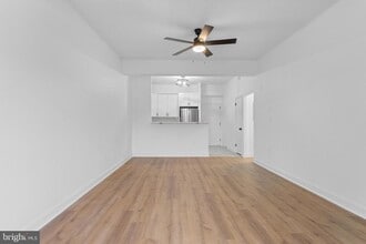 4930 West Chester Pike in Newtown Square, PA - Building Photo - Building Photo