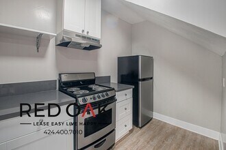 5632 Harold Way, Unit 4 in Los Angeles, CA - Building Photo - Building Photo