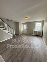 7039 Greenwood Ave in Upper Darby, PA - Building Photo - Building Photo