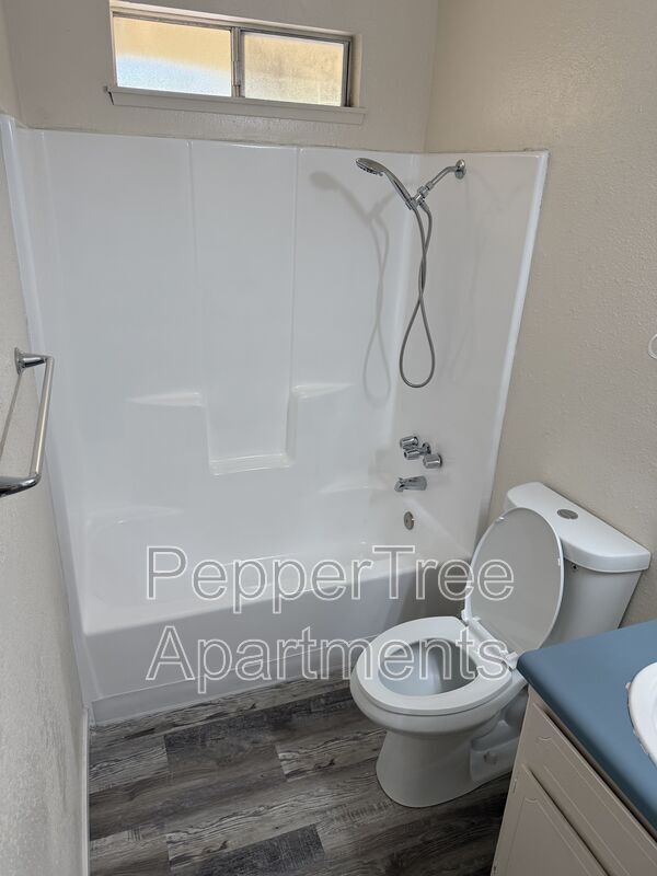 property at 760 E Elm Ave