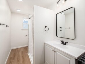 49 S Liberty St in Delaware, OH - Building Photo - Building Photo