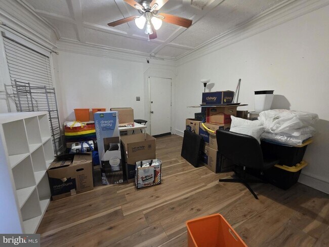 4910 Chestnut St, Unit 1F in Philadelphia, PA - Building Photo - Building Photo