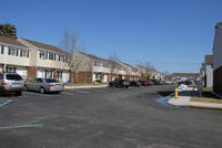 Penny Point Park Apartments in Egg Harbor Township, NJ - Foto de edificio - Building Photo