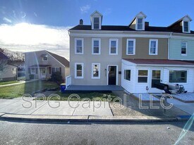 1340 W College Ave in York, PA - Building Photo