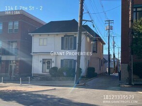 114 E 7th St in Bloomington, IN - Building Photo - Building Photo