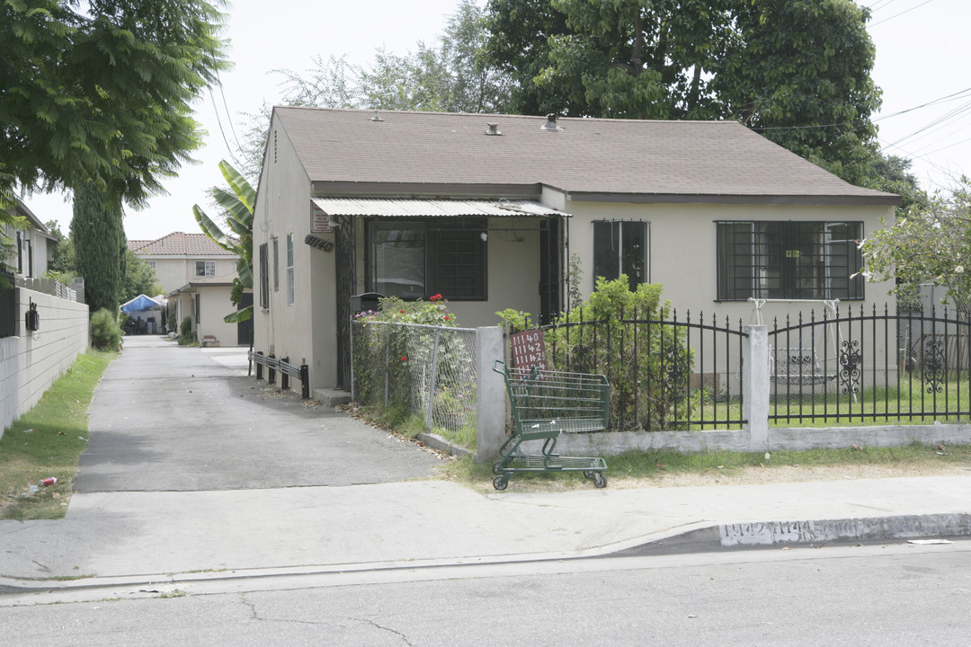 11140 Dodson St in El Monte, CA - Foto de edificio