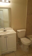 10452 NW 8th St in Pembroke Pines, FL - Building Photo - Building Photo