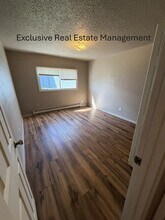 608 Riverside Dr in Klamath Falls, OR - Building Photo - Building Photo