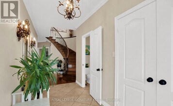 83 Timber Valley Ave in Richmond Hill, ON - Building Photo - Building Photo
