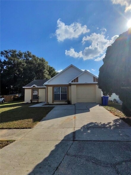 property at 1912 Crown Park Dr