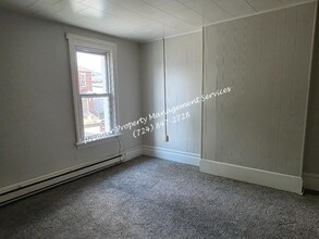 1504 6th Ave in Beaver Falls, PA - Building Photo - Building Photo