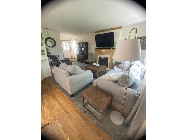 property at 9524 Zircon Ct N