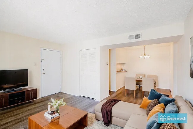 property at 2253 Sedgwick St