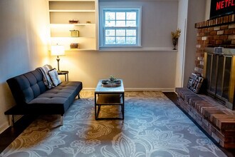 19 Curt Blvd, Unit SI ID1302145P in Saratoga Springs, NY - Building Photo - Building Photo