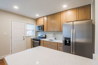 1554 Pentwood Rd in Baltimore, MD - Building Photo - Building Photo