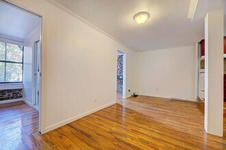 205 E 4th St-Unit -1 in New York, NY - Building Photo - Building Photo