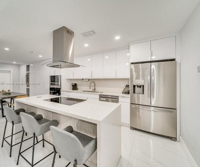 14330 SW 157th St in Miami, FL - Building Photo - Building Photo
