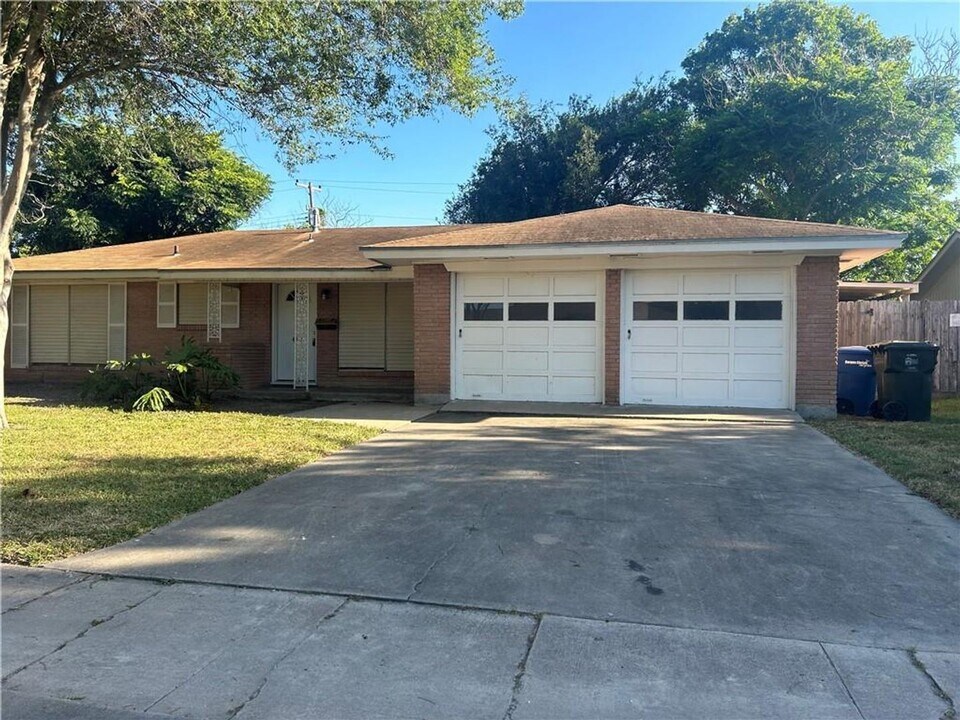 4517 Janssen Dr in Corpus Christi, TX - Building Photo