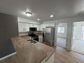 1152 Faulkner in Troy, MI - Building Photo - Building Photo