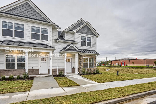 345 Raines Ct in Lebanon, TN - Building Photo - Building Photo