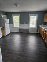 1 Brookline St in Webster, MA - Building Photo - Building Photo