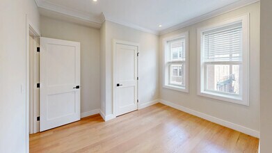 160 Allston St, Unit 04 in Boston, MA - Building Photo - Building Photo