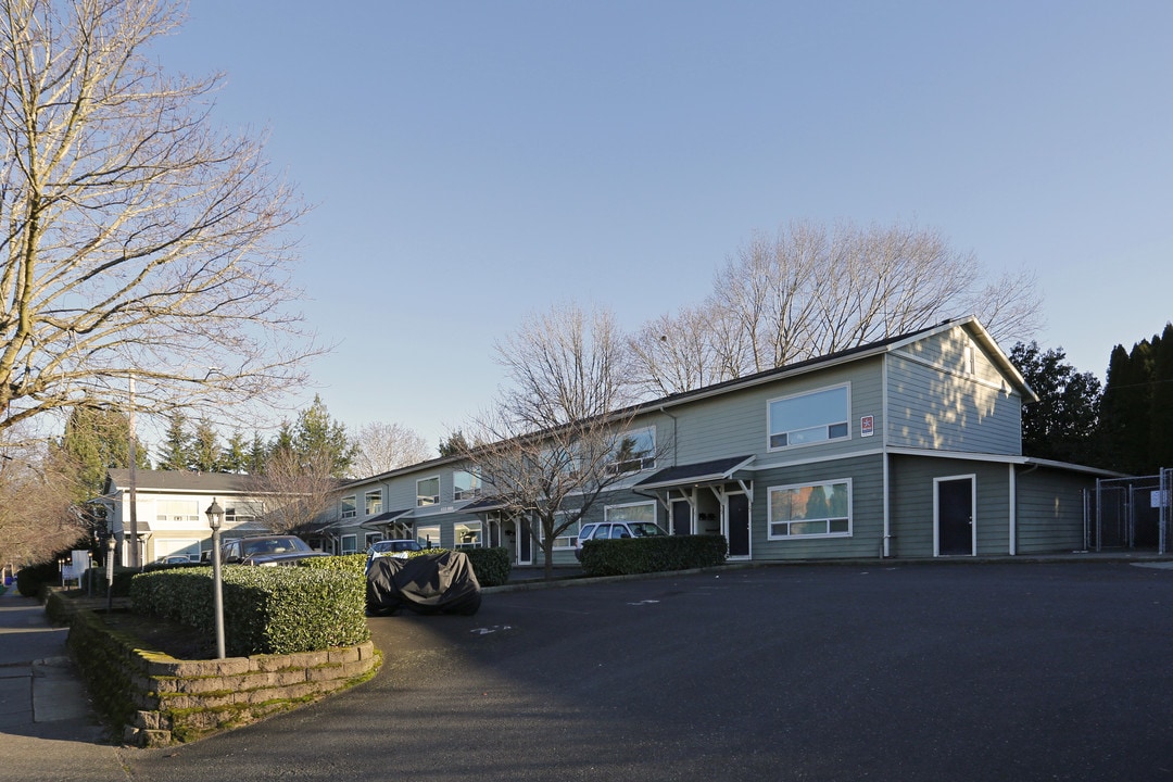 Mt Tabor Apartments in Portland, OR - Building Photo