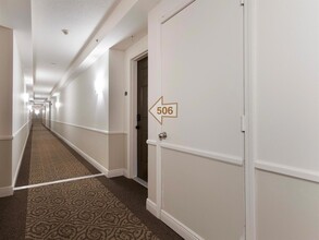 610 Clematis St, Unit 506 in West Palm Beach, FL - Building Photo - Building Photo