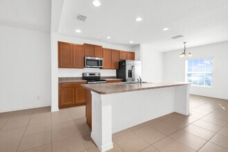 271 Annabelle Way in Davenport, FL - Foto de edificio - Building Photo