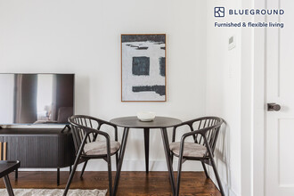 187 Kent Ave, Unit FL5-ID1730 in Brooklyn, NY - Building Photo - Building Photo