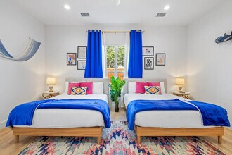 2801 Cherrywood Ave in Dallas, TX - Building Photo - Building Photo