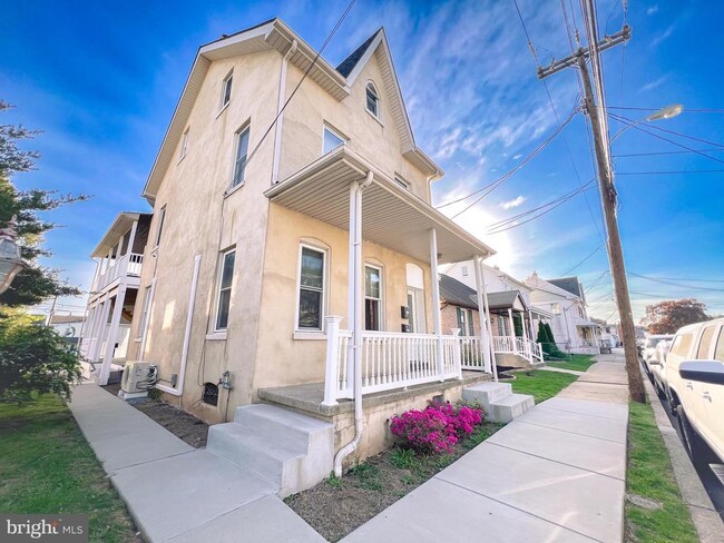 property at 412 E 4th St