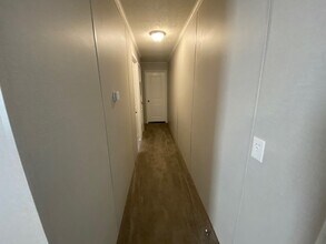 10 Bradley Ln in West Branch, IA - Building Photo - Building Photo