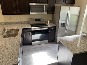 2717 Bay Club Dr in Navarre, FL - Building Photo - Building Photo