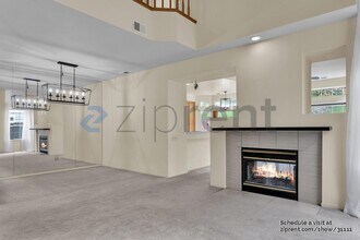 110 Scotts Valley in Hercules, CA - Foto de edificio - Building Photo