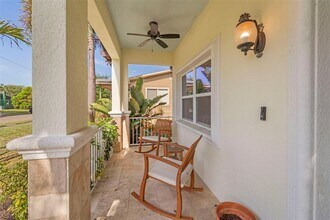 967 49th Ave N in St. Petersburg, FL - Building Photo - Building Photo