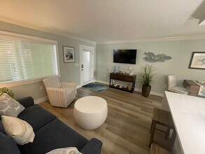 225 104th Ave in Treasure Island, FL - Building Photo - Building Photo