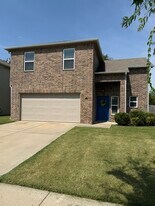 5074 W Claxton Circle in Fayetteville, AR - Building Photo