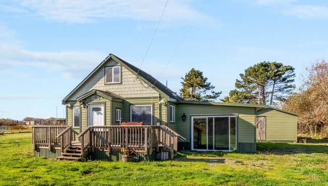 property at 2614 Broadway St