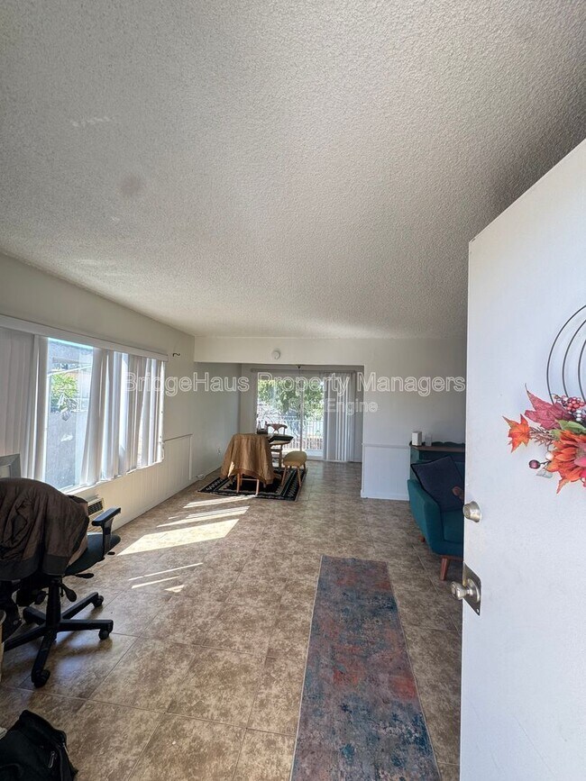 1000 Leslie Rd in El Cajon, CA - Building Photo - Building Photo