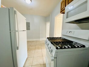 767 Broadway, Unit 3 in Chelsea, MA - Building Photo - Building Photo